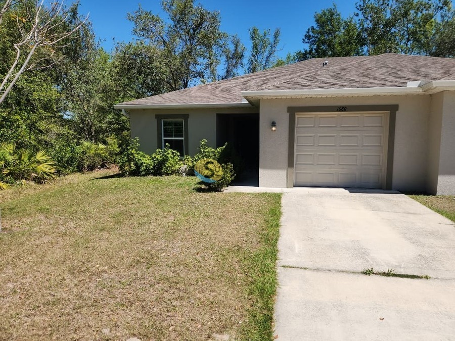 1080 Melville Rd in Punta Gorda, FL - Building Photo