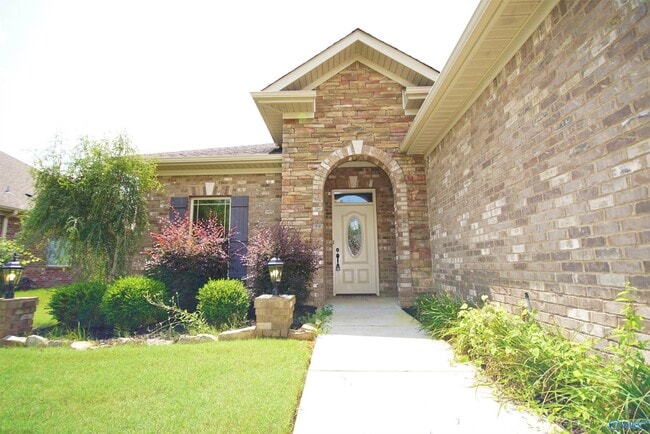 109 Wolf Creek Trail SW in Huntsville, AL - Building Photo - Building Photo