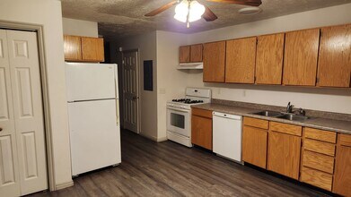 594 Sunflower Rd in Rexburg, ID - Building Photo - Building Photo