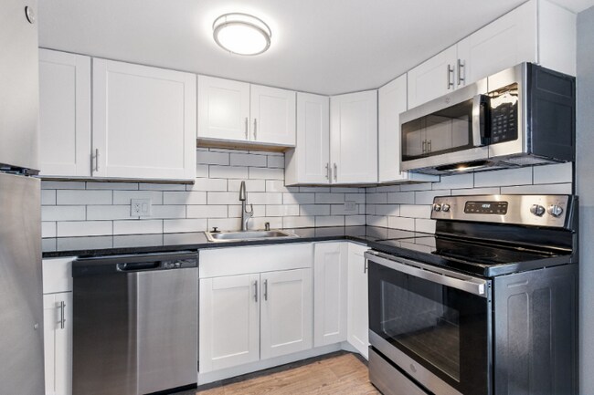 10765 W 7th Pl in Denver, CO - Building Photo - Building Photo