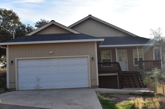 property at 4456 Cedar Ave