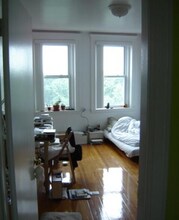 121 Park Dr, Unit 38 in Boston, MA - Foto de edificio - Building Photo