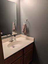 1036 Manor Ct in St. Cloud, MN - Building Photo - Building Photo