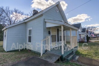 109 4th St in Fountain Inn, SC - Building Photo - Building Photo