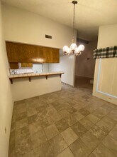 1000 Olive Dr in Bakersfield, CA - Building Photo - Building Photo