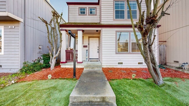 240 Anteeo Way in Santa Rosa, CA - Building Photo - Building Photo