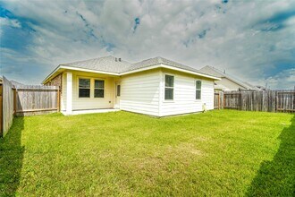 8414 Quiet Bay Dr in Baytown, TX - Building Photo - Building Photo