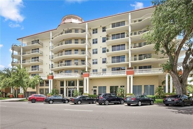 property at 750 4th Ave S