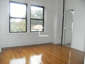 20 Cummings Rd in Boston, MA - Building Photo