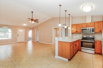 529 Basil Ct in Kissimmee, FL - Building Photo - Building Photo