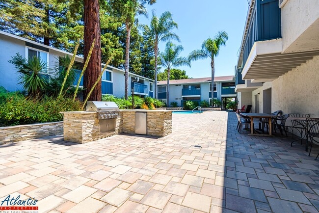 255 Easy St in Mountain View, CA - Building Photo - Building Photo