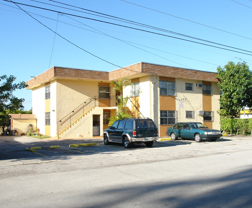 353 NE 1st Rd in Homestead, FL - Building Photo