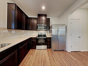 3942 Legend Pond in New Braunfels, TX - Building Photo - Building Photo