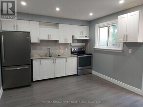 432 Bloor St E in Oshawa, ON - Building Photo - Building Photo