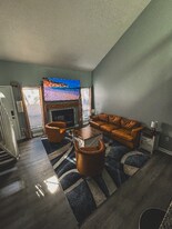 8576 Chesapeake Blvd in Norfolk, VA - Building Photo