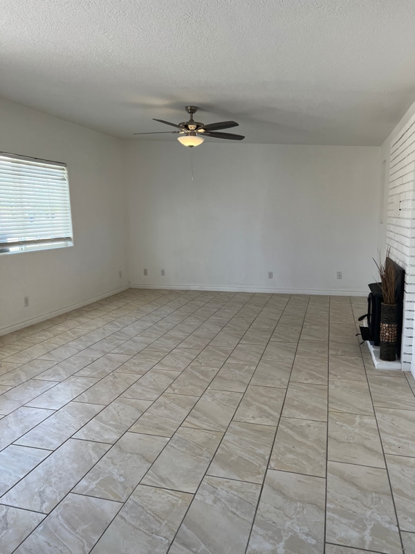 20800 Sholic Rd in Apple Valley, CA - Building Photo - Building Photo