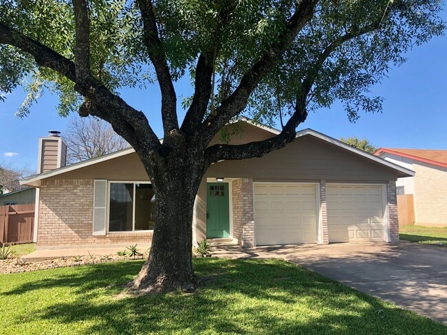 property at 11108 Applewood Dr