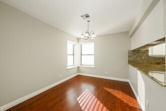 405 Tobler Dr in Las Vegas, NV - Building Photo - Building Photo