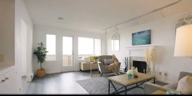 property at 5009 Palmetto Ave