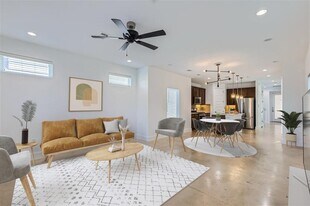 3721 Munson St in Austin, TX - Building Photo