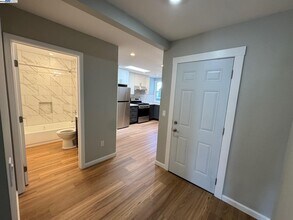 716 Foothill Blvd in Oakland, CA - Building Photo - Building Photo