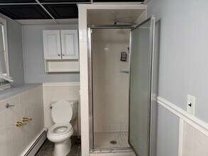 29 Jacksonia Dr in North Providence, RI - Foto de edificio - Building Photo