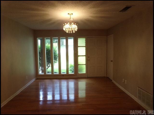 10 Overby Cir in Little Rock, AR - Building Photo - Building Photo