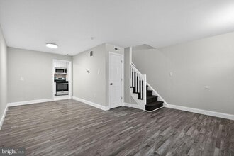 5706 Mitchell Rd in Levittown, PA - Building Photo - Building Photo