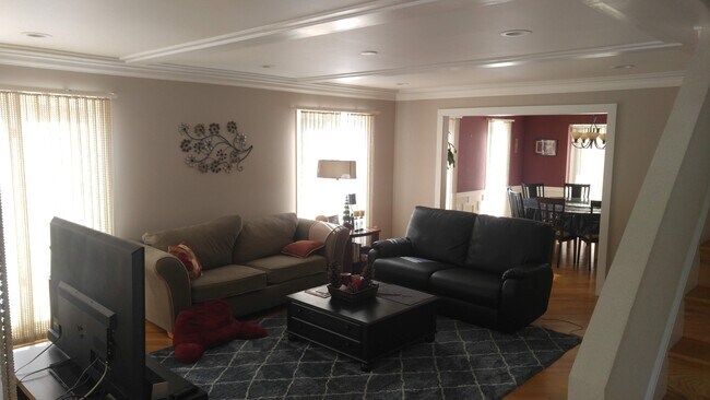 10304 Snowpine Way in Potomac, MD - Building Photo - Building Photo