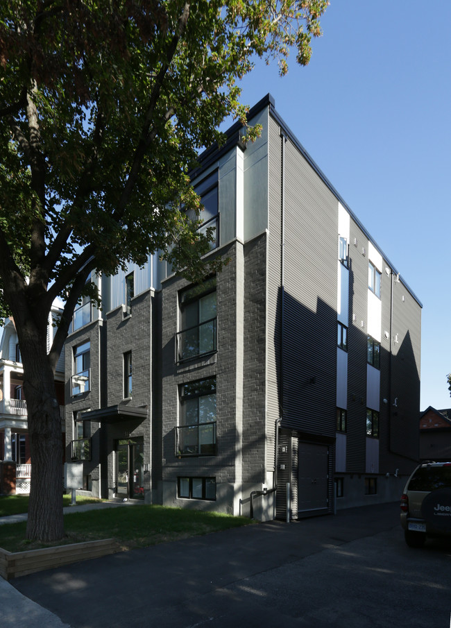 544 Gilmour St in Ottawa, ON - Building Photo - Primary Photo