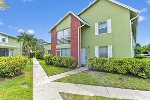 12052 A1A, Unit C3 in Palm Beach Gardens, FL - Building Photo