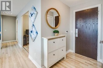 80 Western Battery Rd in Toronto, ON - Building Photo - Building Photo