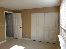 14312 126th Ave NE, Unit 001 in Kirkland, WA - Building Photo