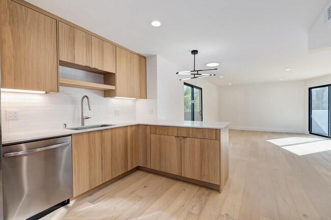 property at 544 Rose Ave