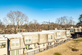 Versailles Townhomes in Nashville, TN - Building Photo - Building Photo