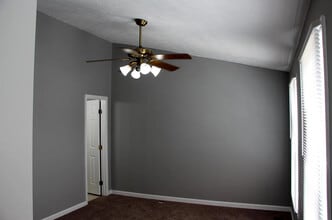 445 Woodhill Dr in Owings Mills, MD - Building Photo - Building Photo