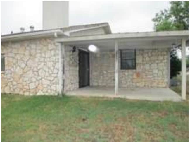 500 Hi Cir W, Unit 500 Hi Circle A in Horseshoe Bay, TX - Foto de edificio - Building Photo