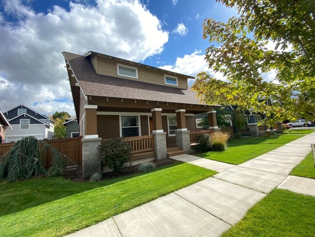 property at 2716 NE Black Oak Pl
