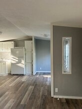 656 County Rd 4614 in Castroville, TX - Building Photo - Building Photo