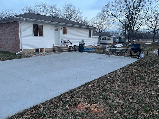 706 W 28th St, Unit 706 in Cedar Falls, IA - Building Photo - Building Photo