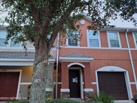 13360 Ocean Mist Dr in Jacksonville, FL - Building Photo