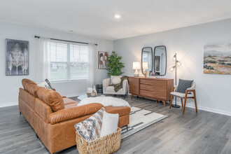 Villas at Maplewood North in Reynoldsburg, OH - Foto de edificio - Interior Photo