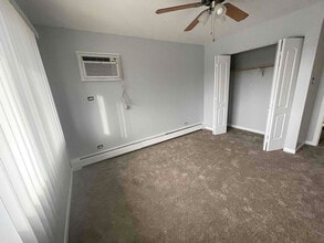 17738 Commercial Ave, Unit 2N in Lansing, IL - Building Photo - Building Photo