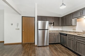 Eagle View Apartments in Wausau, WI - Building Photo - Building Photo