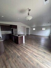 1642 Zoe Ave in Eugene, OR - Building Photo - Building Photo