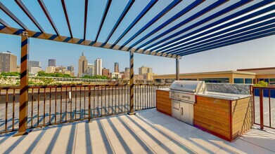 The Scenic in St. Paul, MN - Building Photo - Building Photo