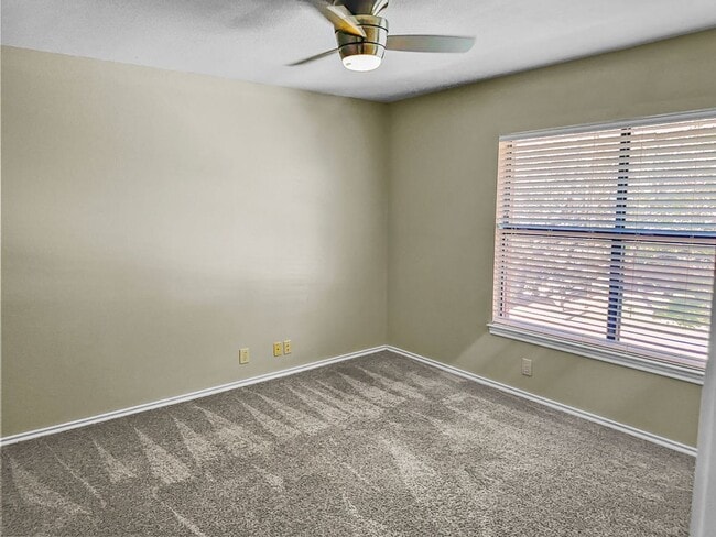 14215 Daylight Ridge in San Antonio, TX - Building Photo - Building Photo