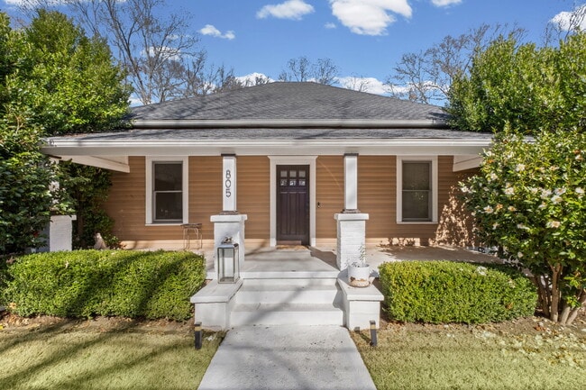 property at 805 Antone St NW