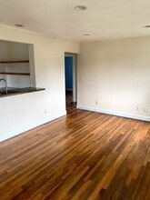 7407 NE Hassalo St in Portland, OR - Building Photo - Building Photo