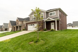 5621 Camden Dr in Newburgh, IN - Building Photo - Building Photo